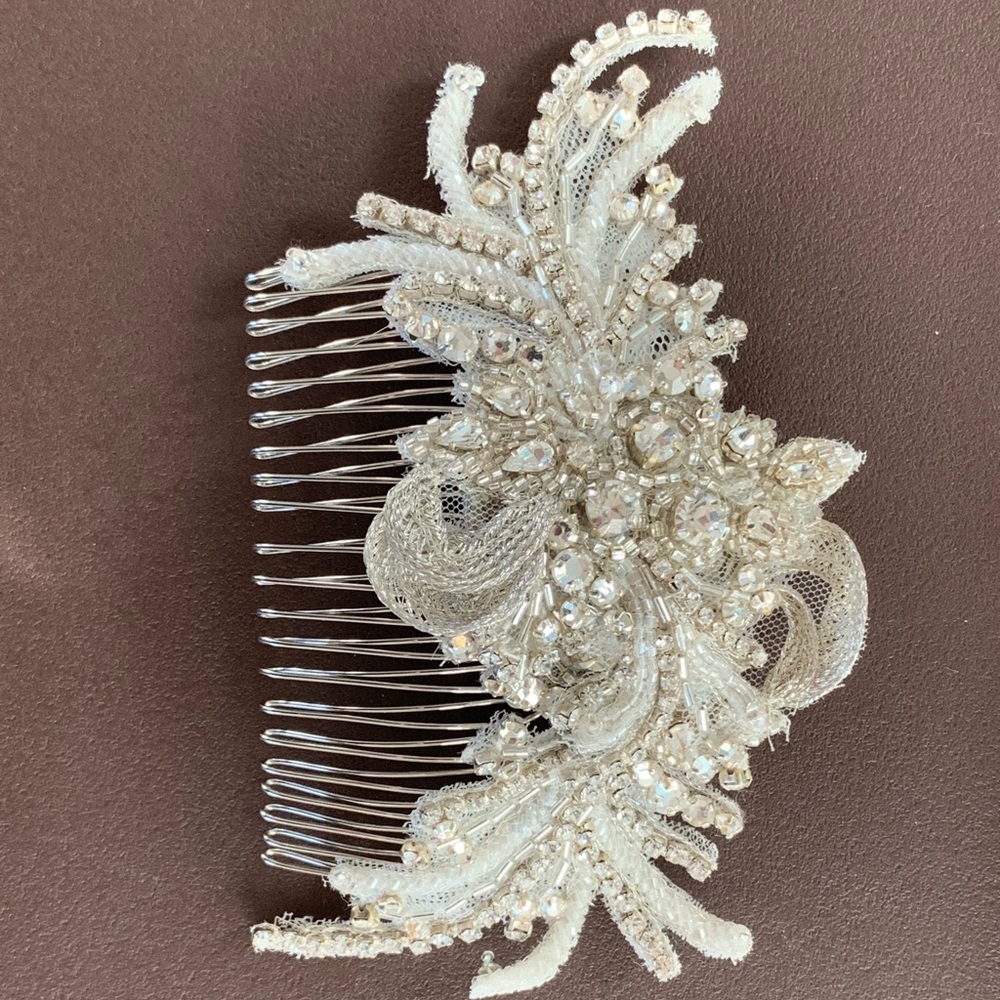 Erin Cole Wedding Hair Comb